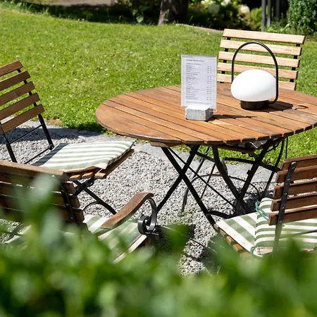 Felbermayer's Nocleg ze śniadaniem 4*